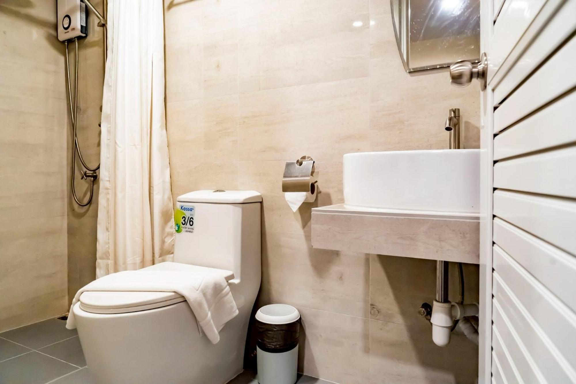 Ployburi Boutique Hotel Chanthaburi Exterior foto